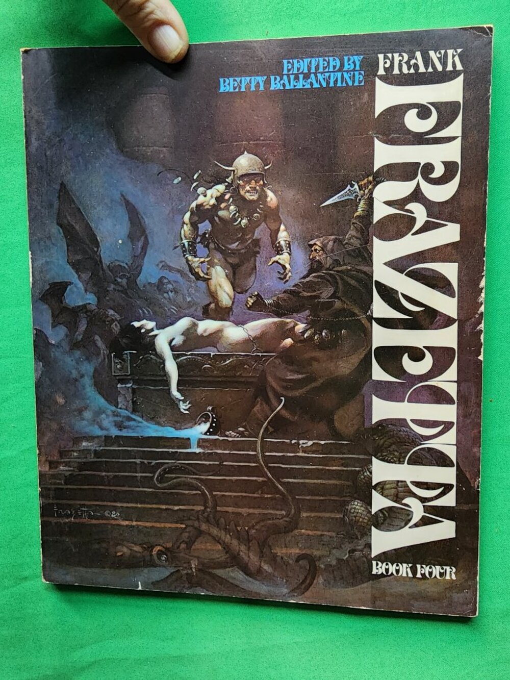 Frank Frazetta Sketch Book No. 4 - Picture 3 of 5